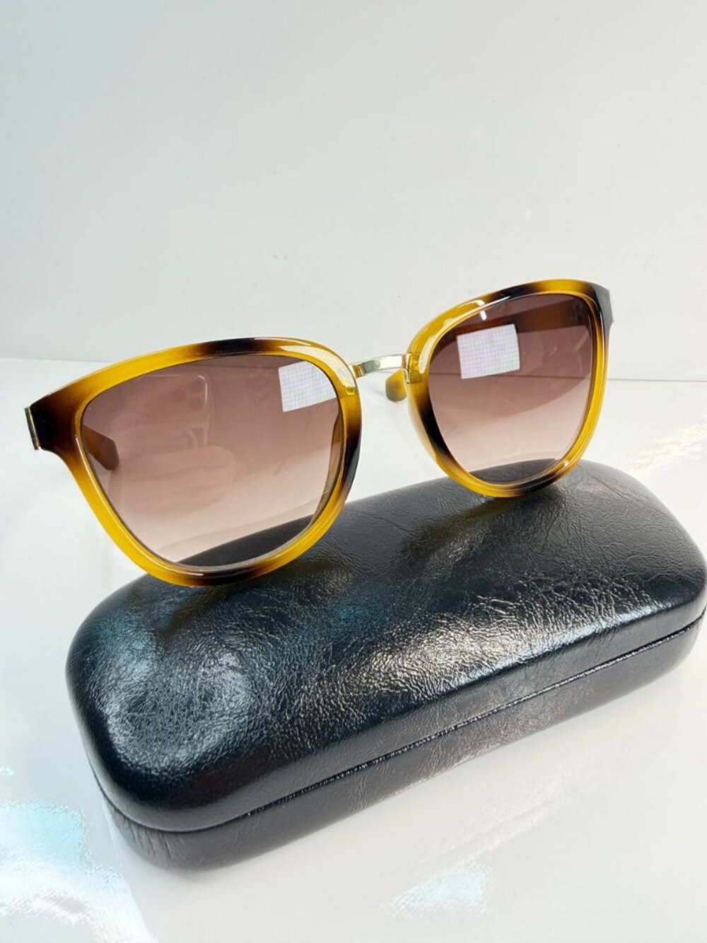 Lucky Brand Cat Eye Sunglasses – Light Tortoise
